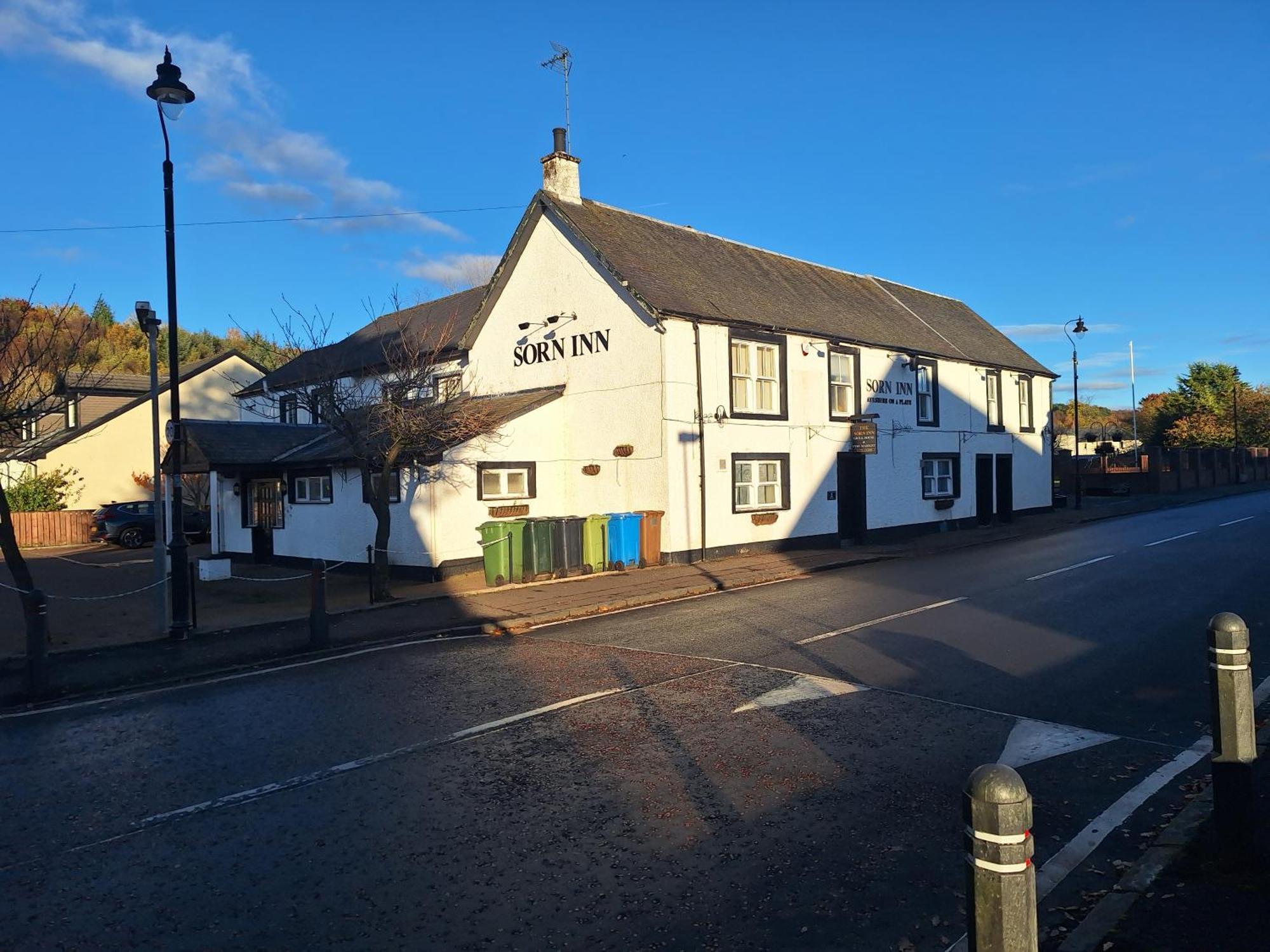 Sorn Inn Holiday Apartments Extérieur photo